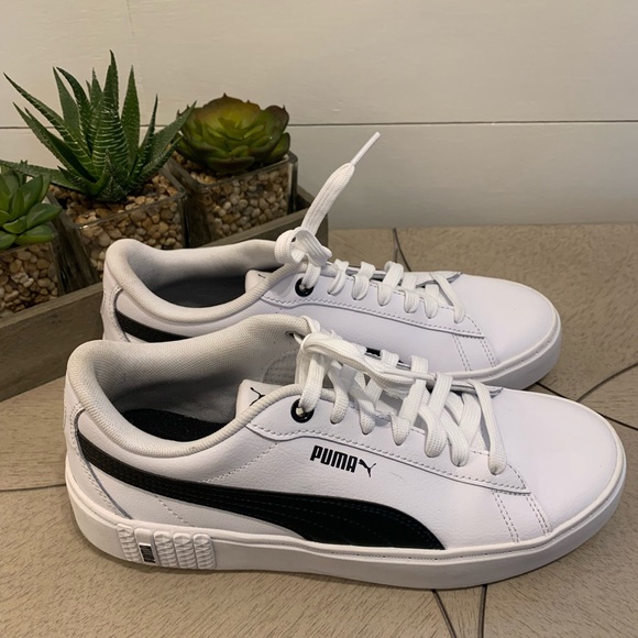 NWOT: Puma Woman’s 8.5 Serve Pro Lite Lace-Up Sneakers In White - Picture 7 of 10
